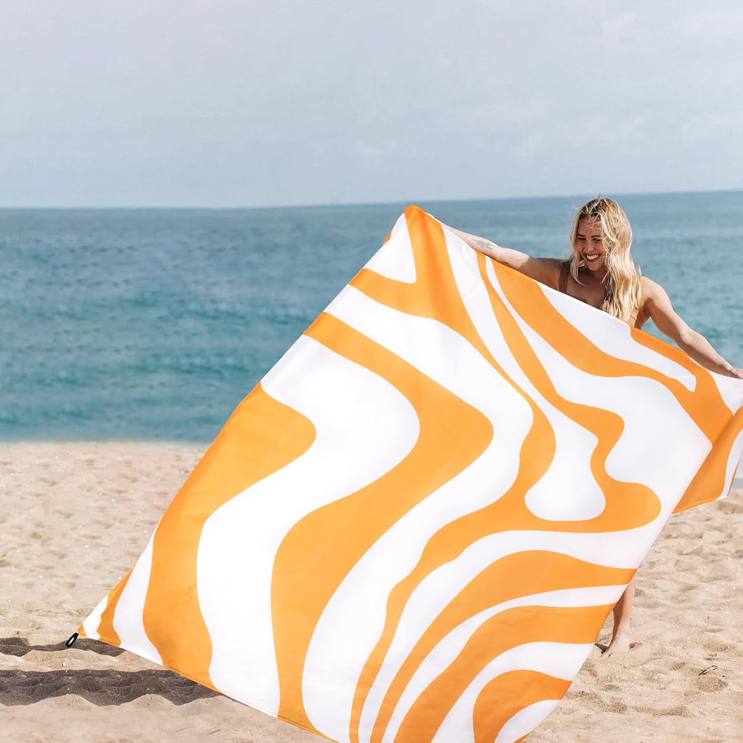 110''×118'' Extra Large Waterproof Sandproof Beach Blanket 8 Adults, Sand Free Outdoor Beach Mat with 4 Stakes & Pockets, Big Compact Picnic Blanket, Essential for Travel, Camping, Summer Vocation