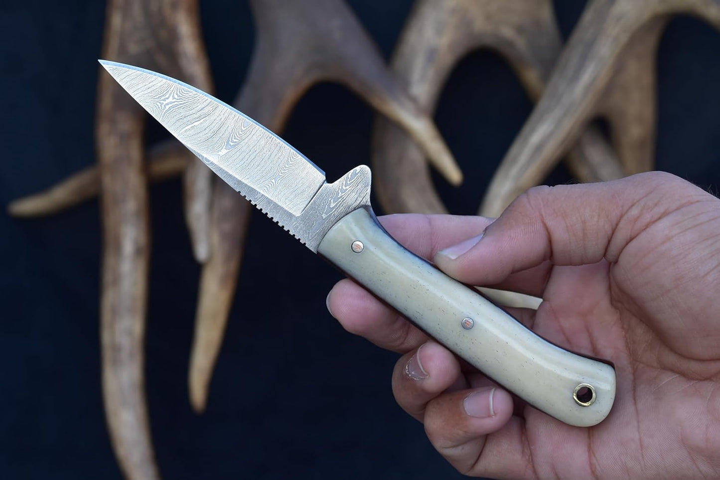 Knives Ranch 7" Full Tang EDC Hunting Knife - Damascus Steel - Excellent Edge Retention - Bone Handle - Horizontal Carry Leather Sheath Snug Fit (3056-B)