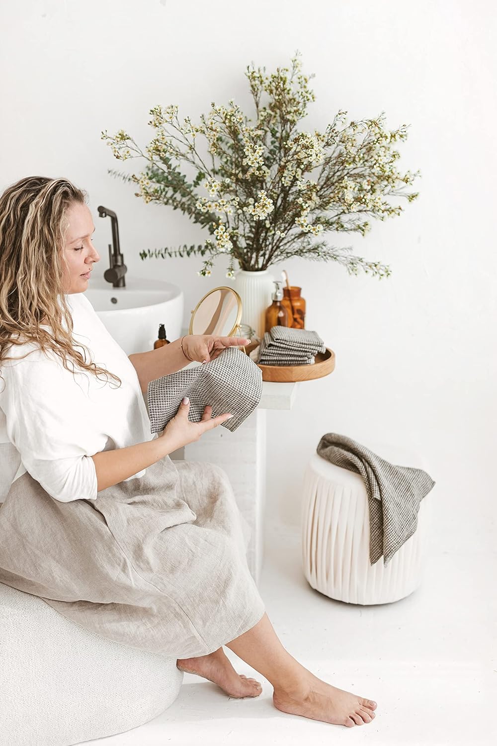 100% Flax Linen Washcloths - 4-Pack 10x10-inch Reusable Waffle Washcloths - Make up Removers Face Cloth - Black-Natural Waffle Weave Wash Cloths - Small Face Towels for Women