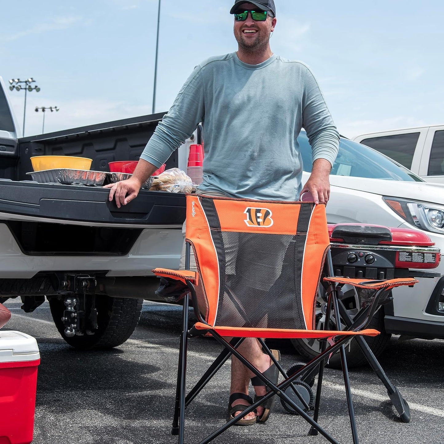 Kijaro Sports Fan Folding Chair, 26" L x 35.5" W x 37" H, Cincinnati Bengals
