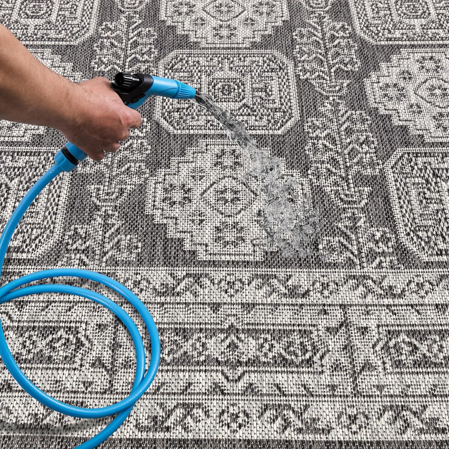 Keen Home Design Terrace Outdoor Round Rug - 8ft Round Washable Indoor/Outdoor Rug for Patio, Kitchen, Balcony, Beach, Garden, Deck and Porch, Size: 7'7" Round